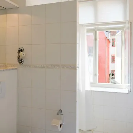 Bright Spacious In Cristianshavn *