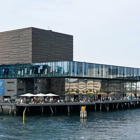 Bright Spacious In Cristianshavn Copenhagen