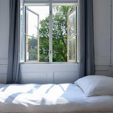 Bright Spacious In Cristianshavn *