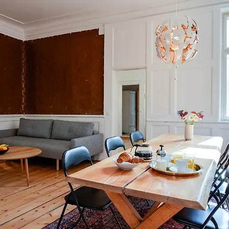 Apartment Bright Spacious In Cristianshavn Copenhagen
